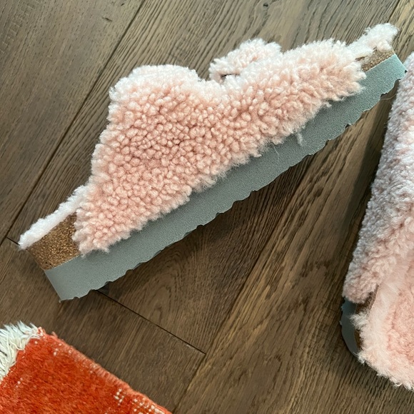 Birkenstock Arizona Teddy in Rose - Picture 2 of 5